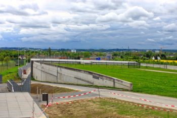 greening up motorways - green roofs